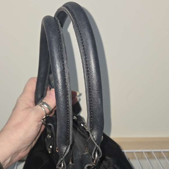 Coach Black Signature Satchel - Picture 12 of 15